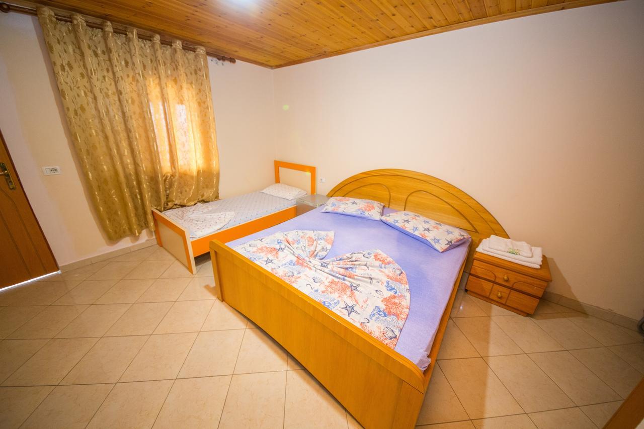 Isi Rooms Vlorë Chambre photo
